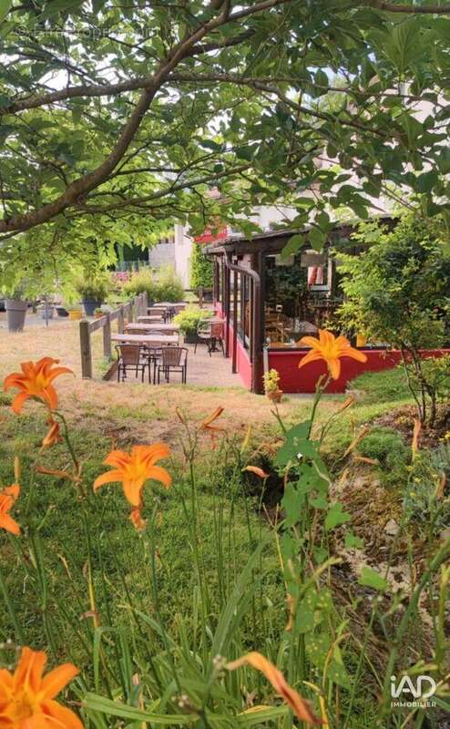 Photo 2 - Commerce à LES ARDILLATS