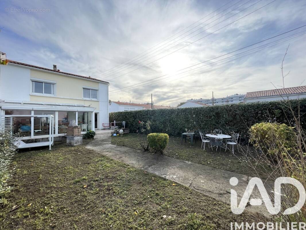 Photo 1 - Maison à LA ROCHELLE