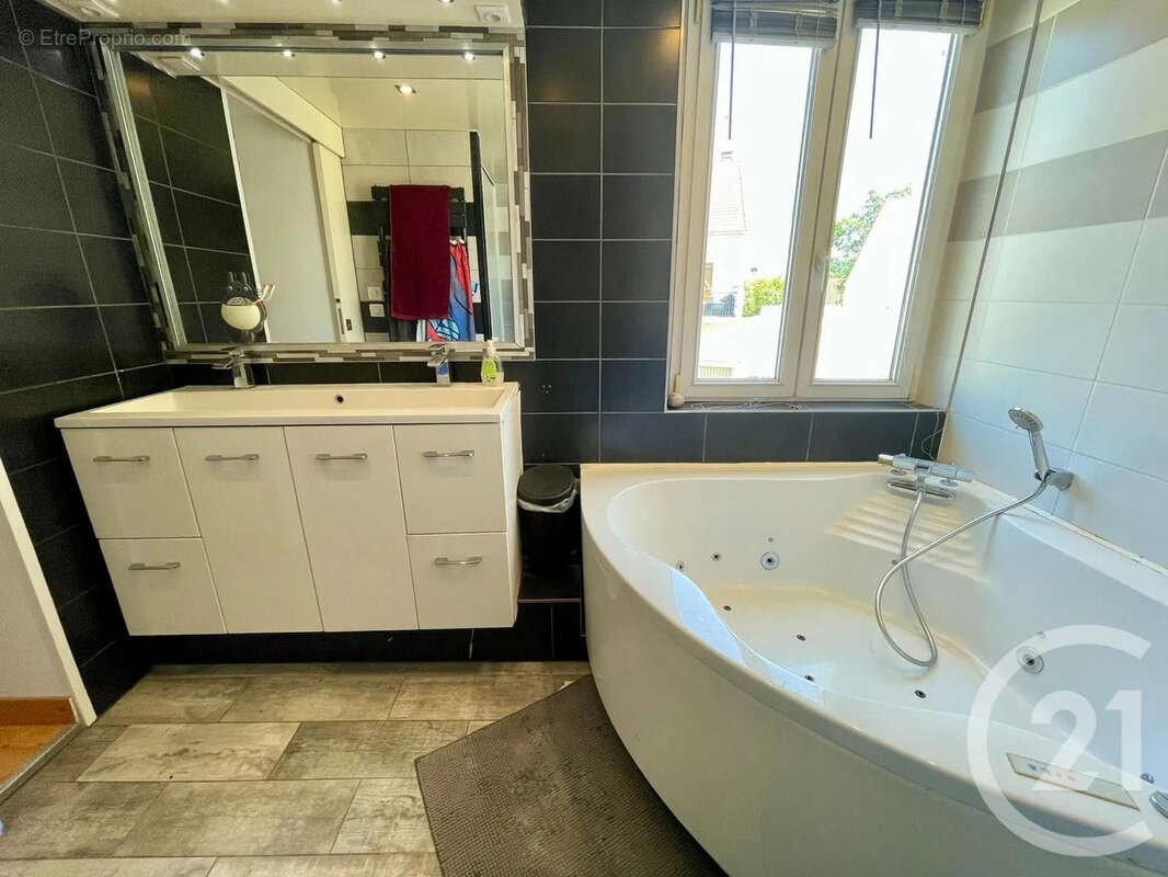 Maison 145 m² à Nantouillet  - photo 10
