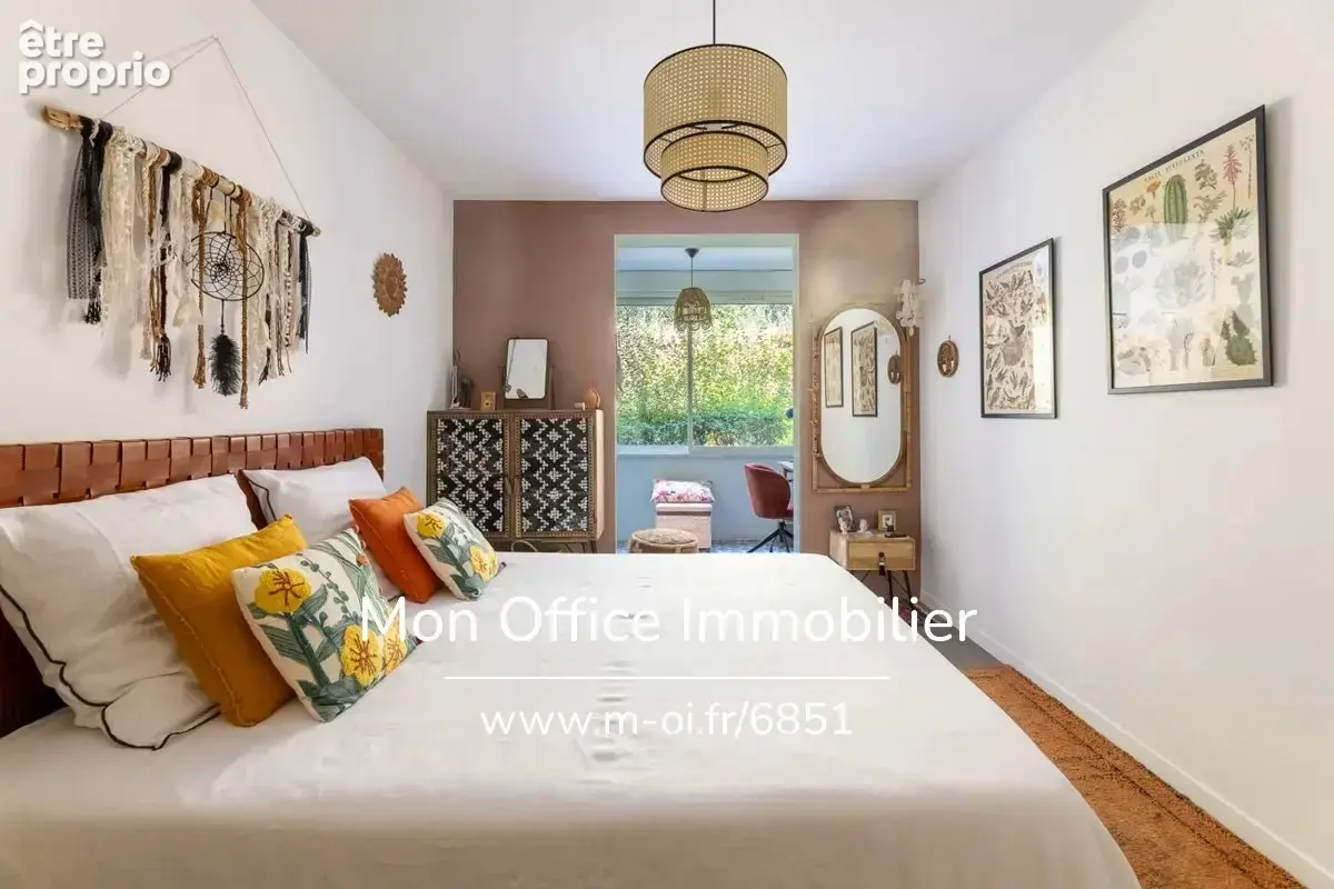 Référence : 7231-PAN - Appartement 3 pièces de 82 m² à Aix-en-Provence - photo 10