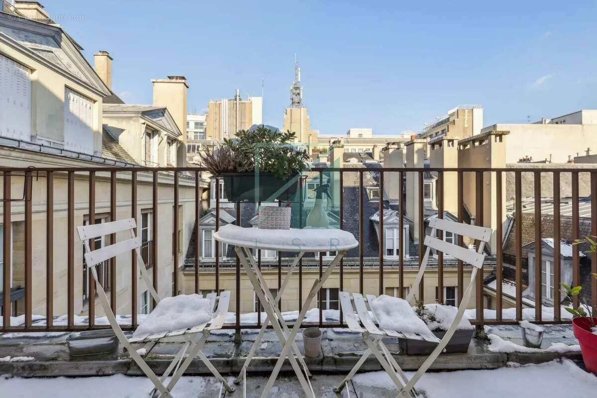 Appartement à PARIS-3E