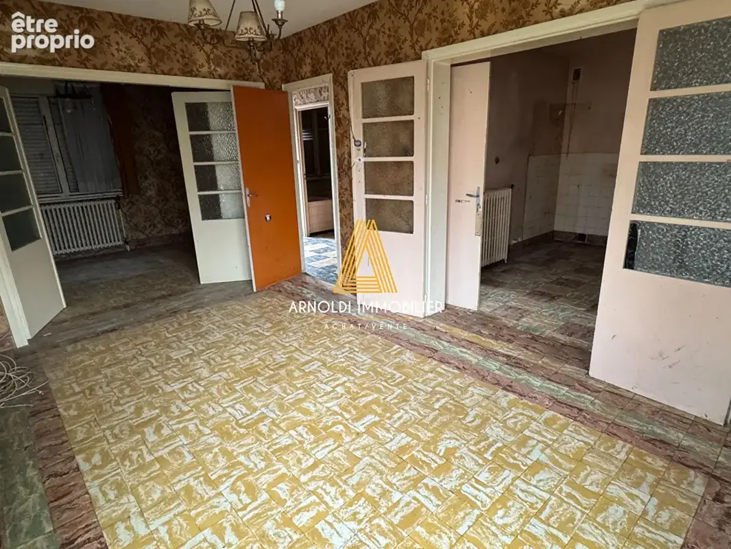 Maison individuelle à rénover de 4 chambres secteur Hôpital de VALENCIENNES - photo 7