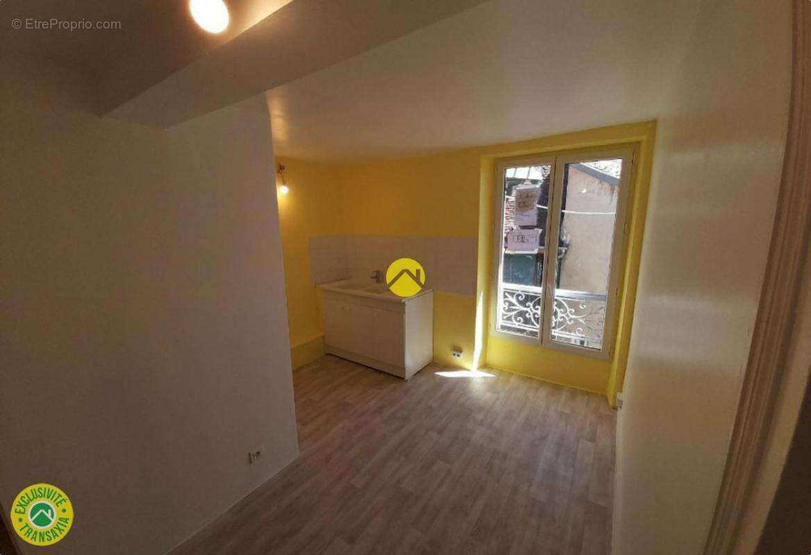 Appartement à DUN-LE-PALESTEL