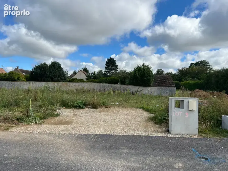 Terrain à MAISONCELLES-EN-BRIE