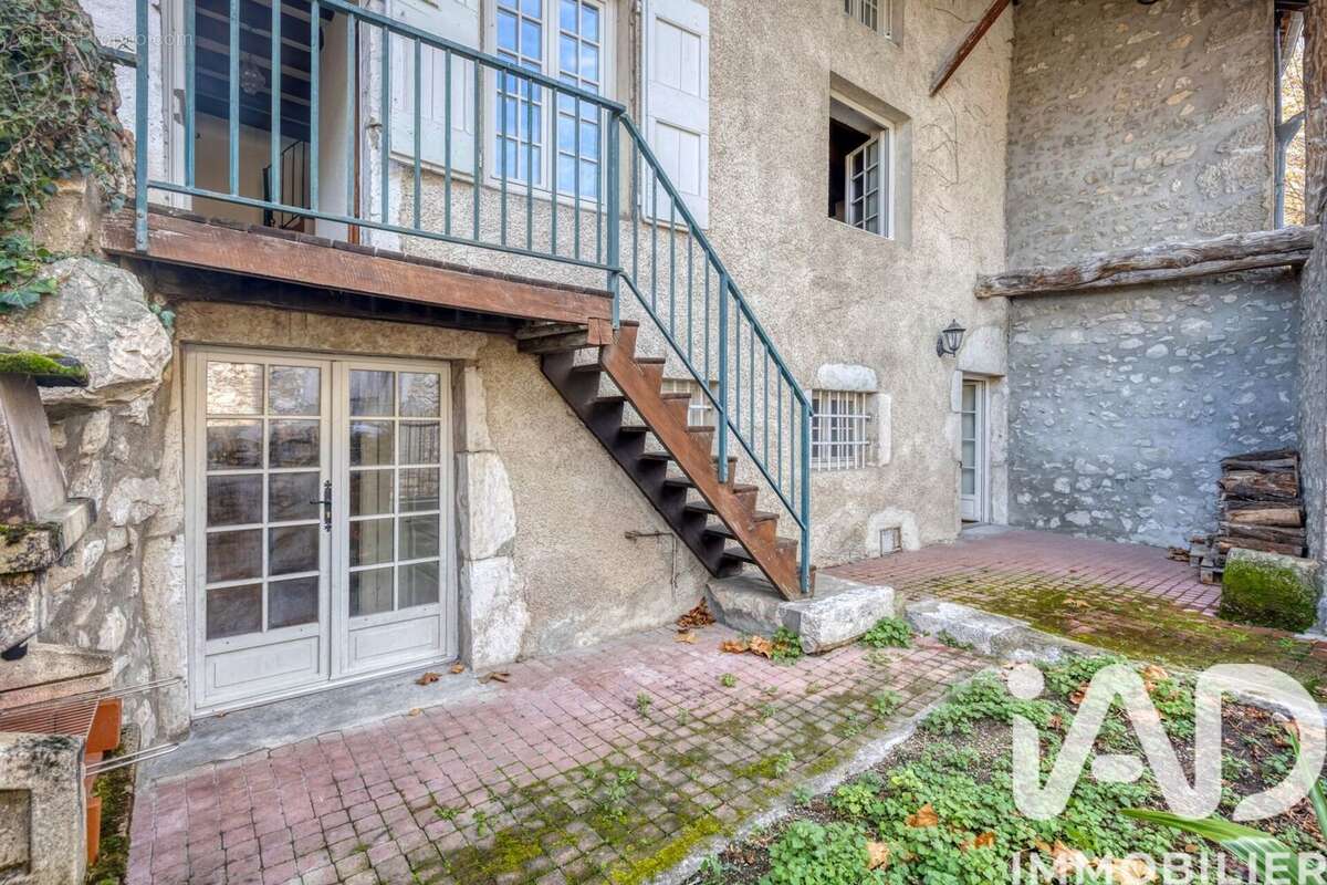 Photo 2 - Maison à SAINT-VINCENT-DE-MERCUZE
