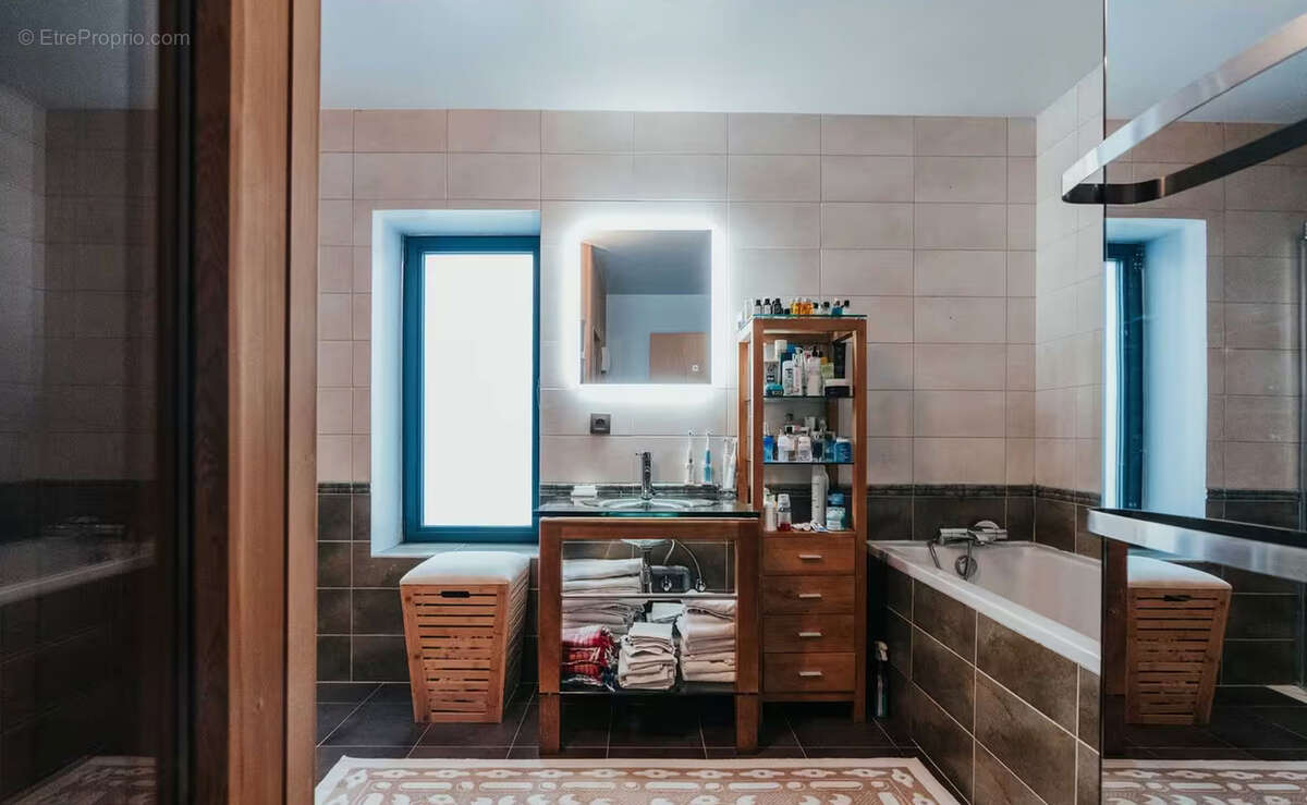 Maison à NANTERRE