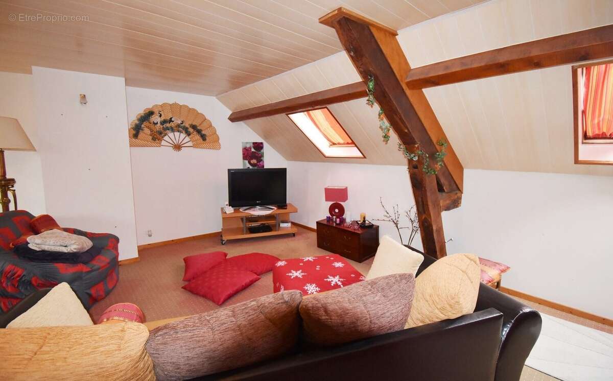 Maison à vendre à Cusset proche centre, avec petit terrain à 40 m. - photo 9