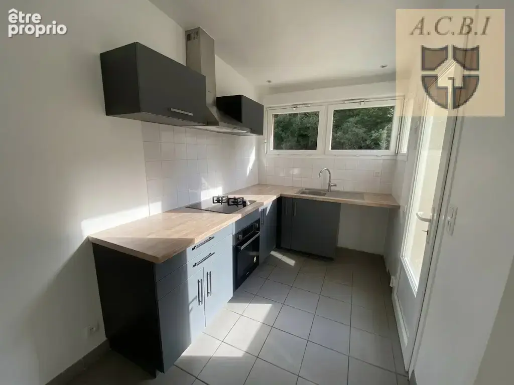 Belle maison familiale aux portes de vendôme - opportunites investisseur - photo 2