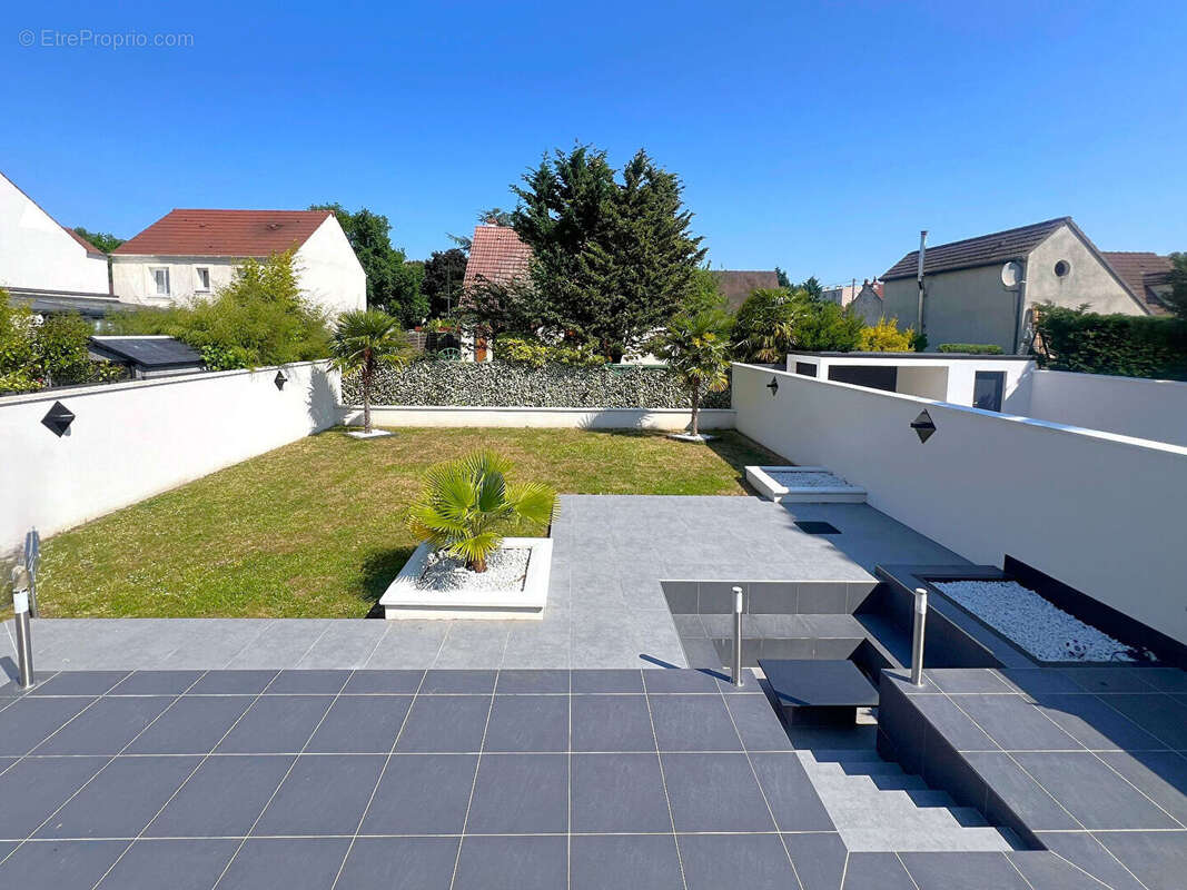 Maison à CONFLANS-SAINTE-HONORINE