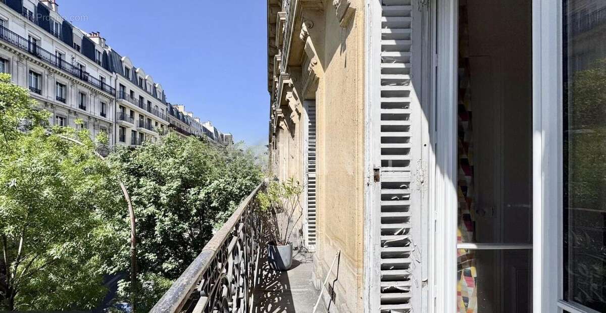 Appartement à PARIS-12E