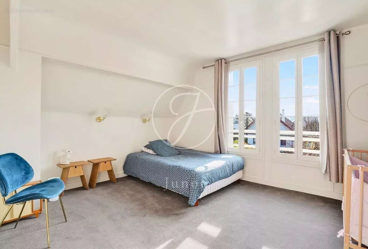 Maison à LE VESINET