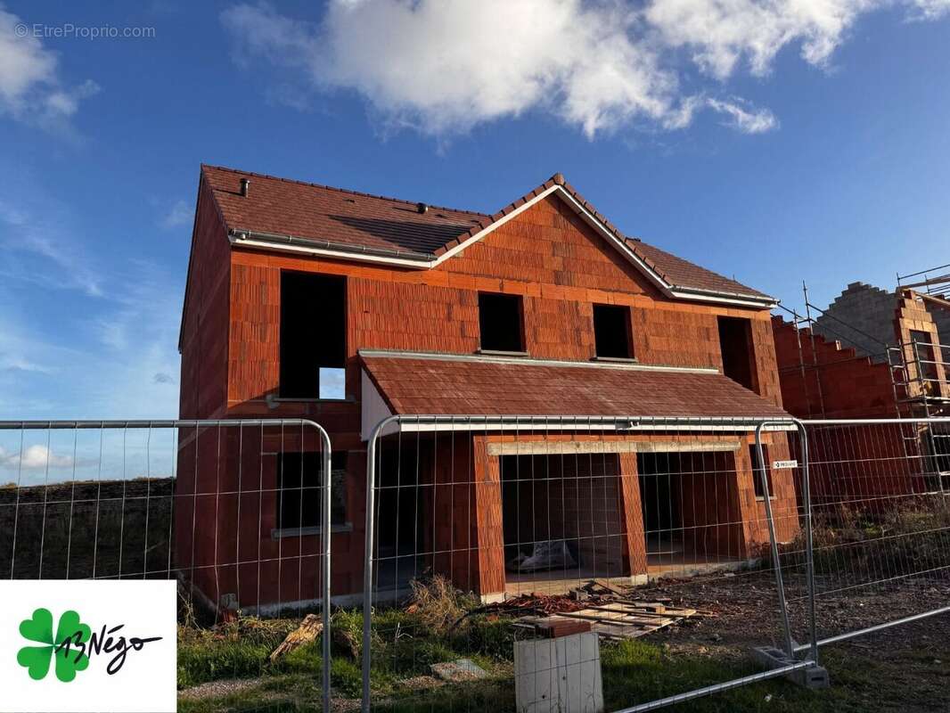 Maison à COLLEVILLE-MONTGOMERY