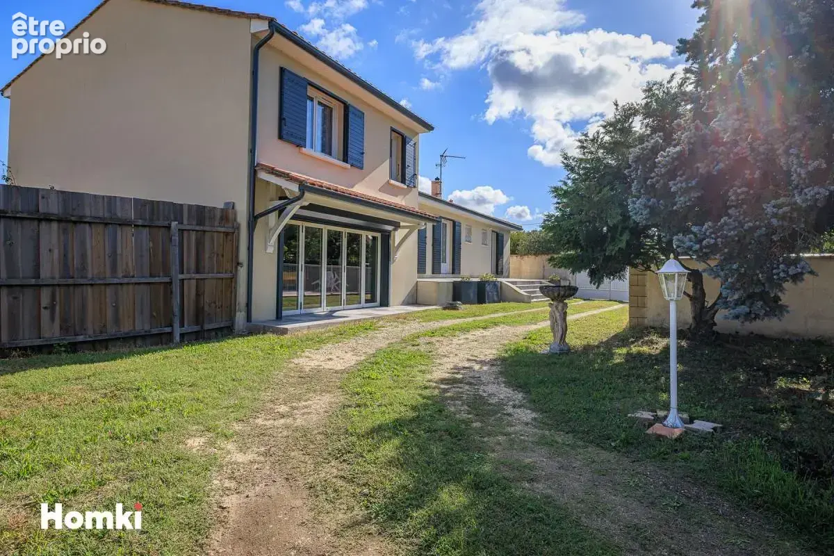 Maison de ville T6 de 177 m² à Libourne 33500 - photo 3