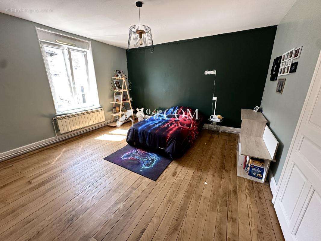 Maison à DOMEVRE-SUR-VEZOUZE