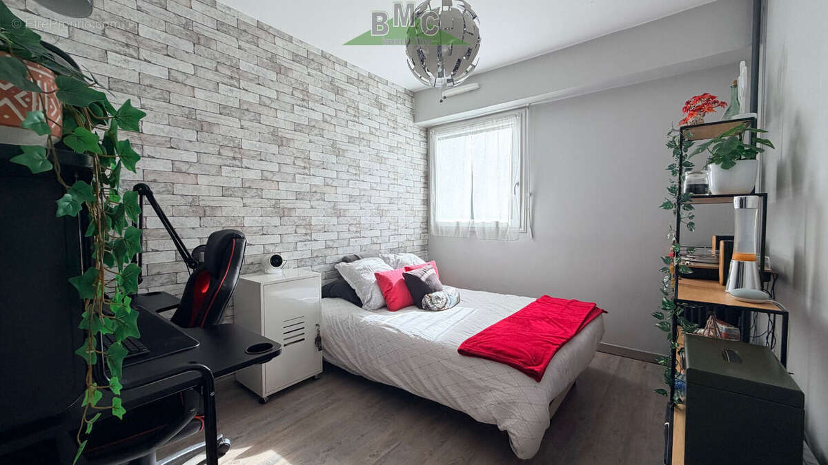 Appartement à LE PLESSIS-BOUCHARD