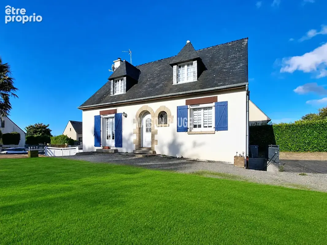Maison Saint-Lormel à proximité des commerces - photo 11