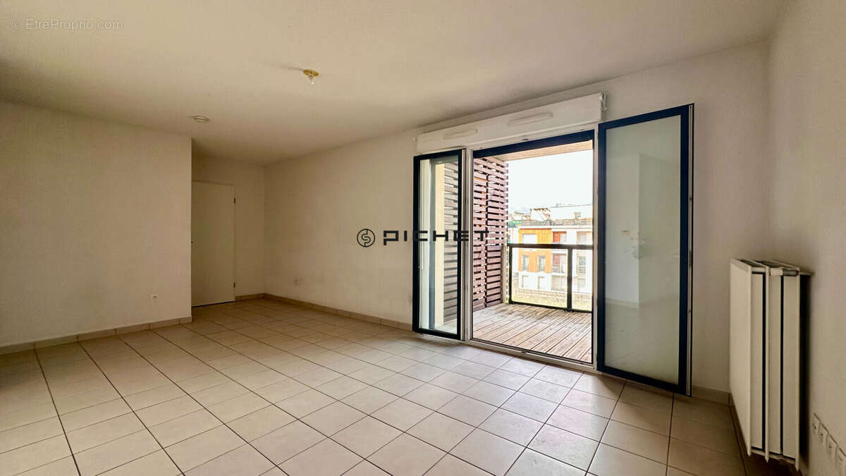 Appartement à DAMMARIE-LES-LYS