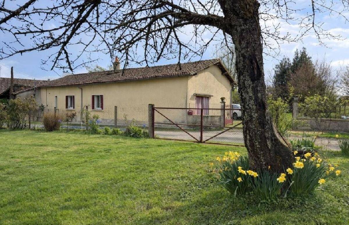 Maison à SAUZE-VAUSSAIS