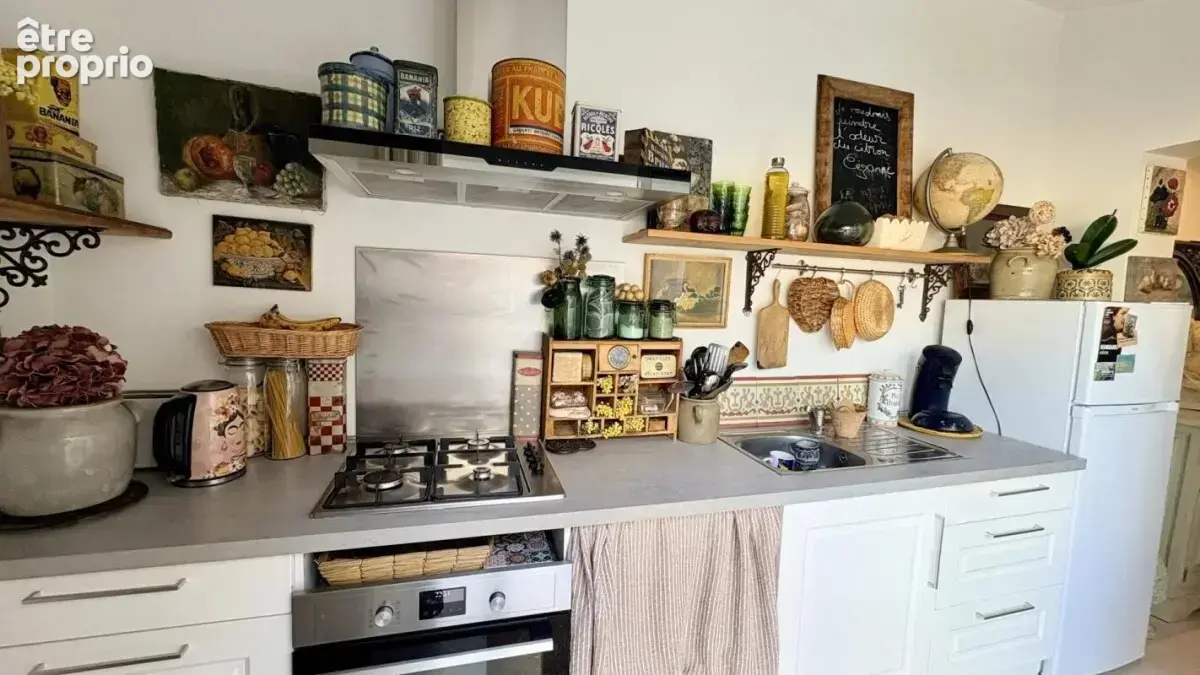 Maison de charme rénovée avec extérieur, stationnement et ja - photo 7