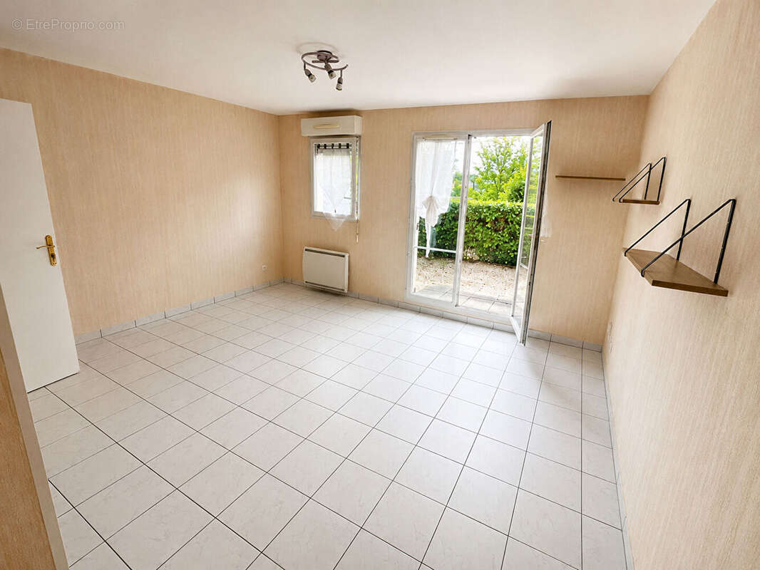 Appartement à VILLENOY