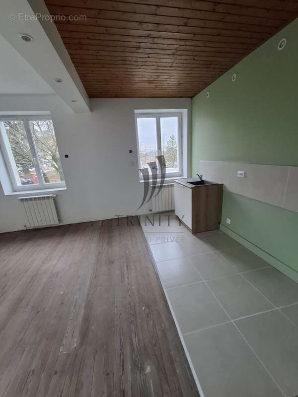 Appartement à BOURG-DE-PEAGE