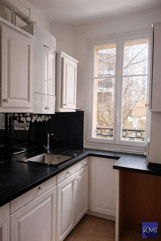 Appartement à PARIS-20E