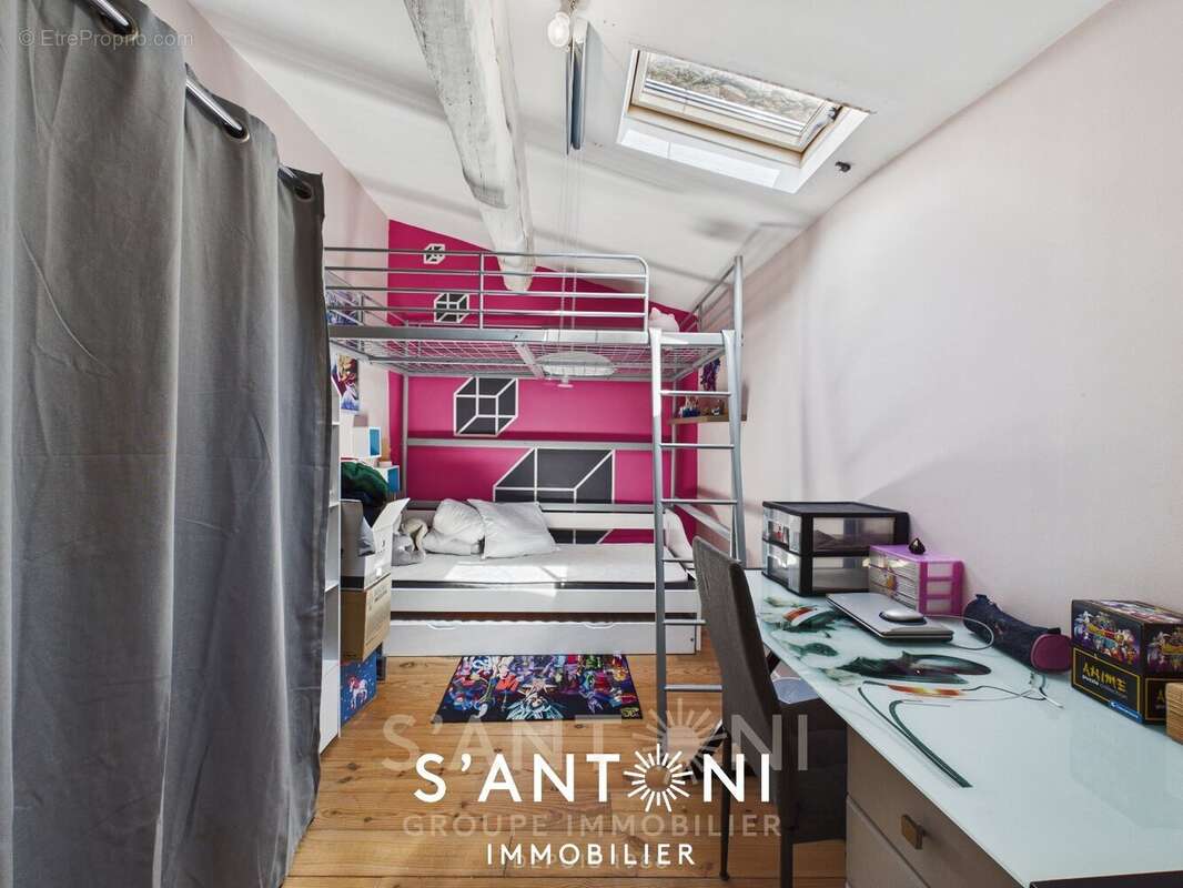 Appartement à POUSSAN