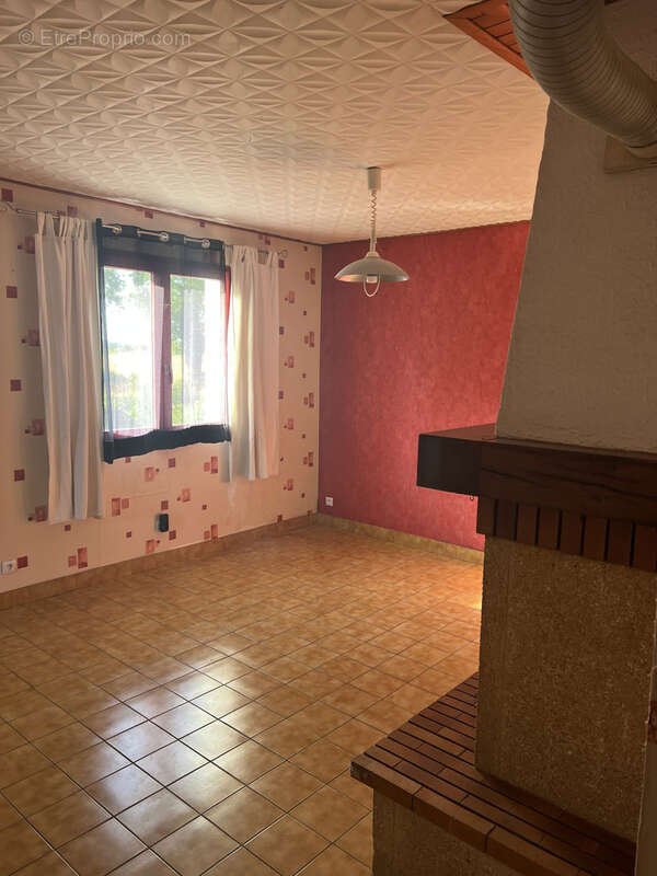 Maison à COULANGES-LES-NEVERS