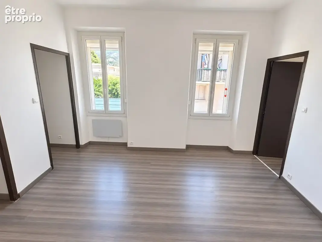 Appartement 2 pièces 34 m² à vendre à Toulon (83200) - photo 2