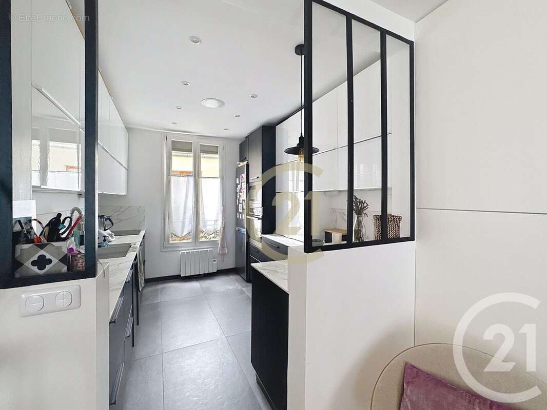 Appartement à PARIS-12E