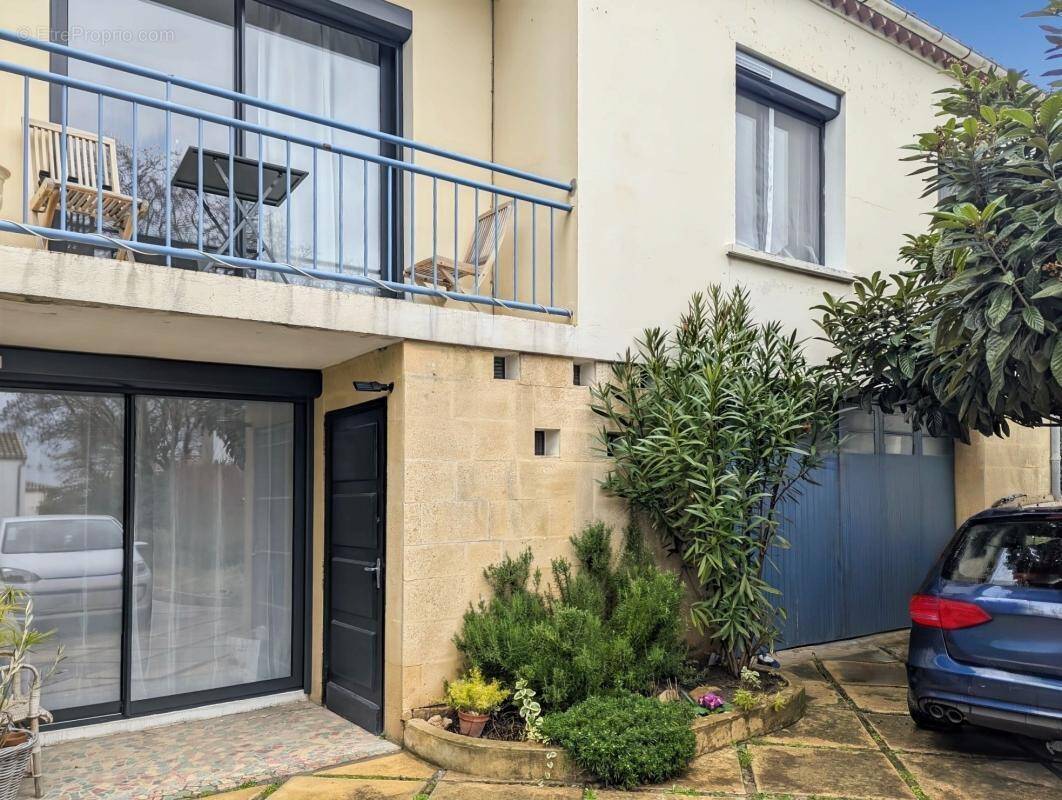 Maison à UZES