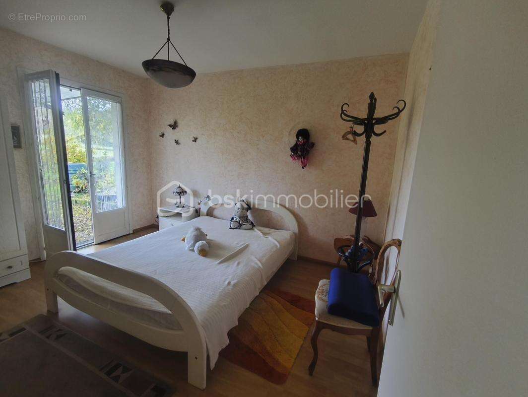 Maison à L&#039;ABERGEMENT-DE-CUISERY