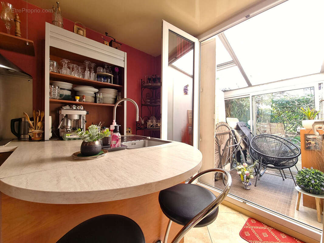 Appartement à FONTENAY-SOUS-BOIS