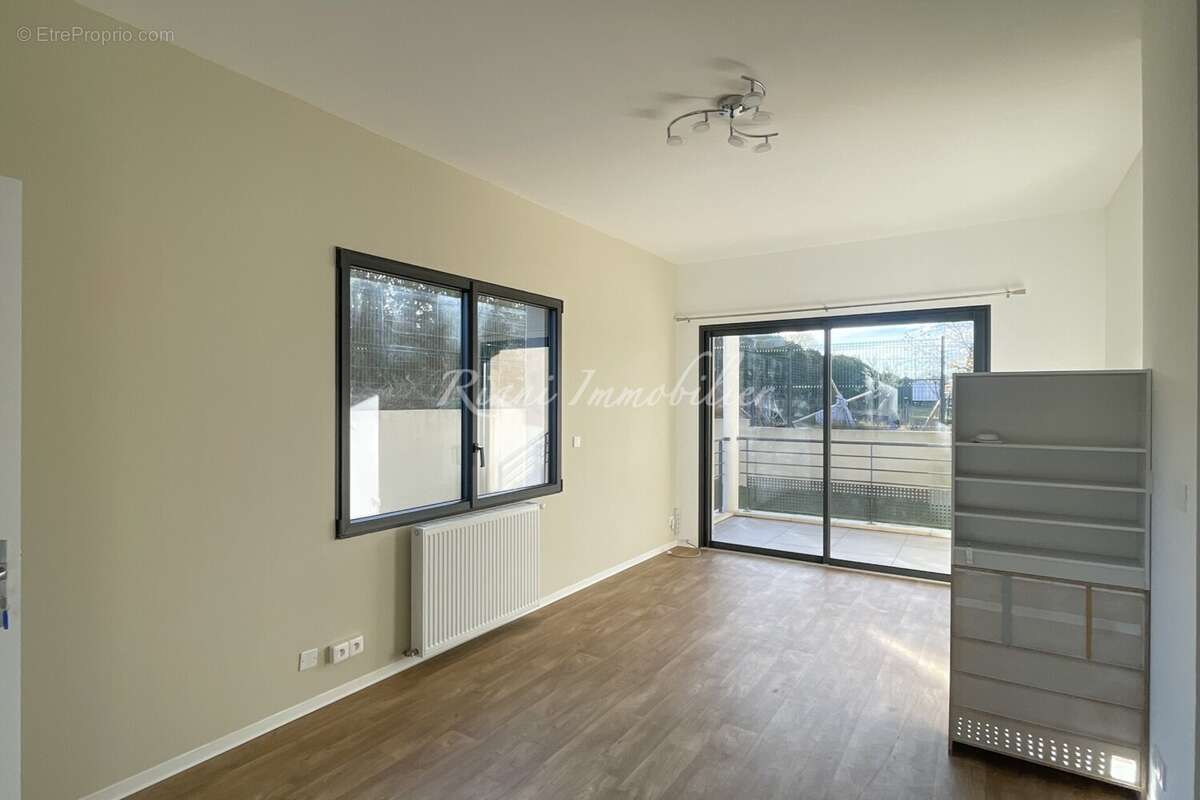 Appartement à ROBION