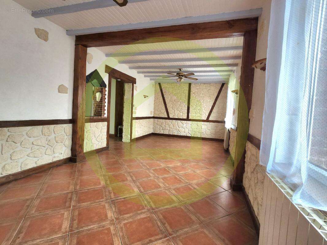 Maison à TERGNIER
