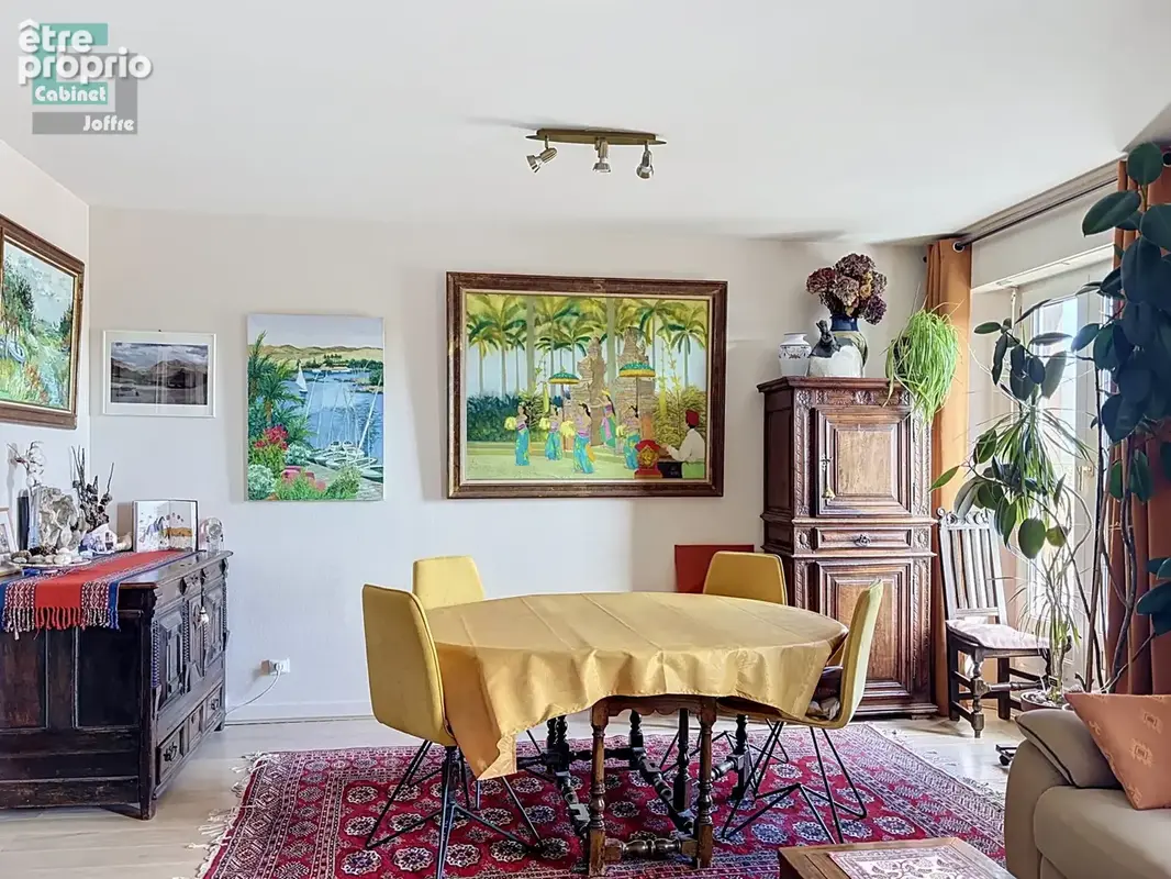 F4 dernier étage avec asceneur, lumineux, vue dégagée, 3 chambres - photo 2