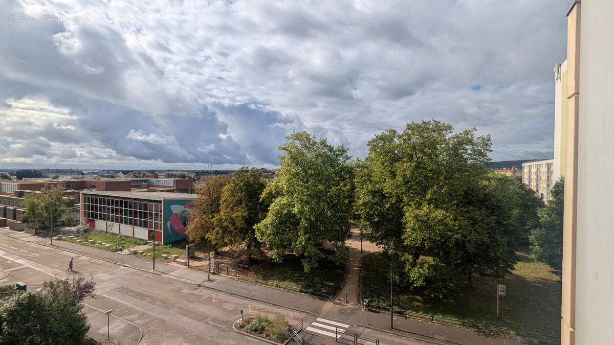 Appartement à CHENOVE