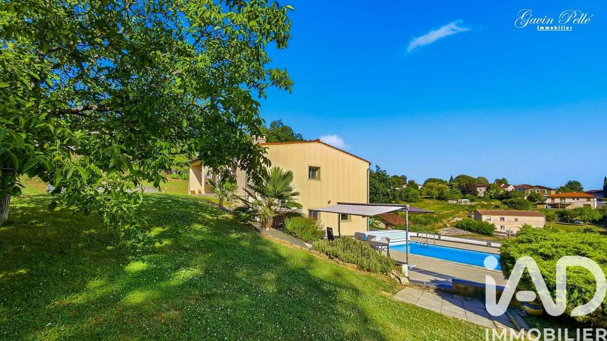 Maison 111 m² à Carmaux  - photo 3