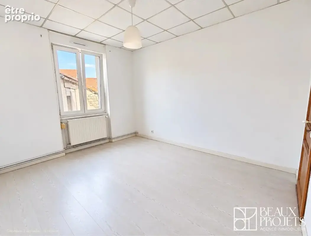 Appartement T3 de 67 m² à rénover - photo 10
