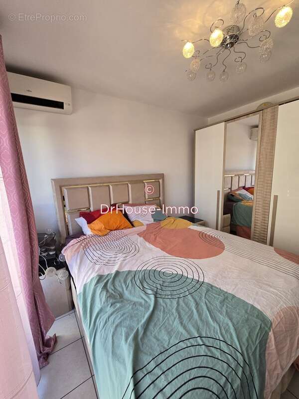 Appartement à MARSEILLE-1E
