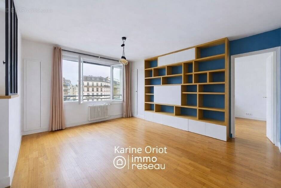Appartement à PARIS-17E