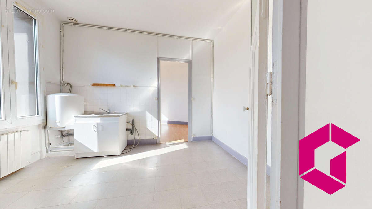 Appartement à SAINT-ETIENNE