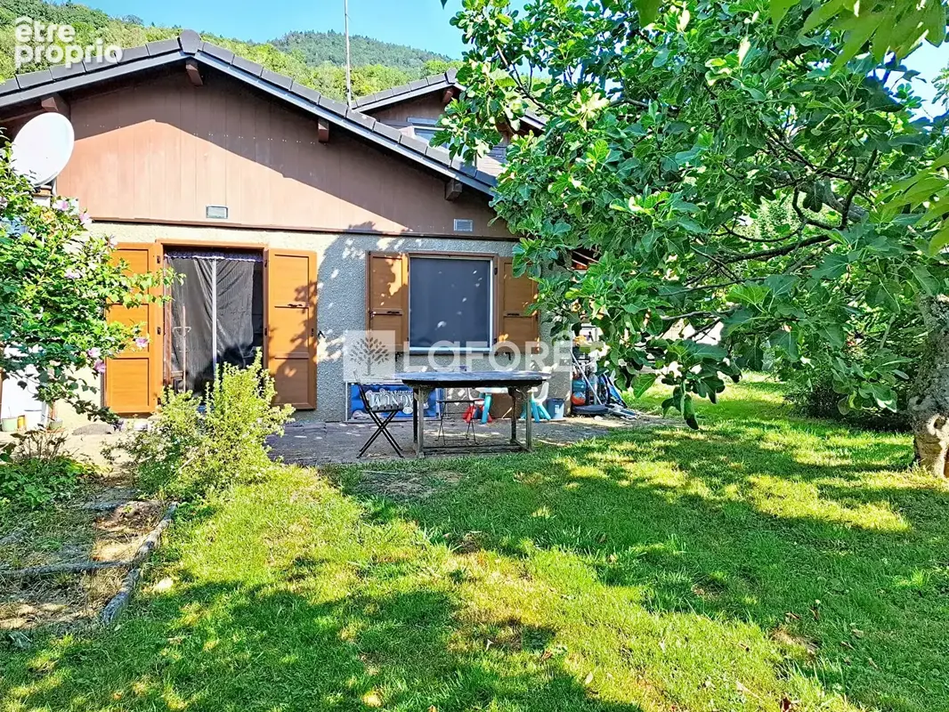 Photo Maison à La Rochette au prix de 240 000€