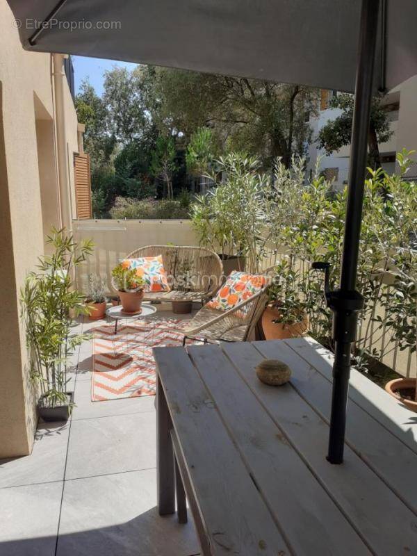 Appartement à LE MUY