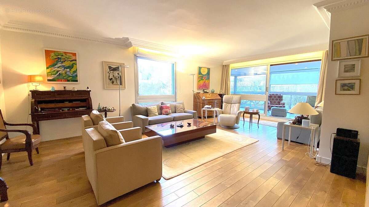 Appartement à LE CHESNAY