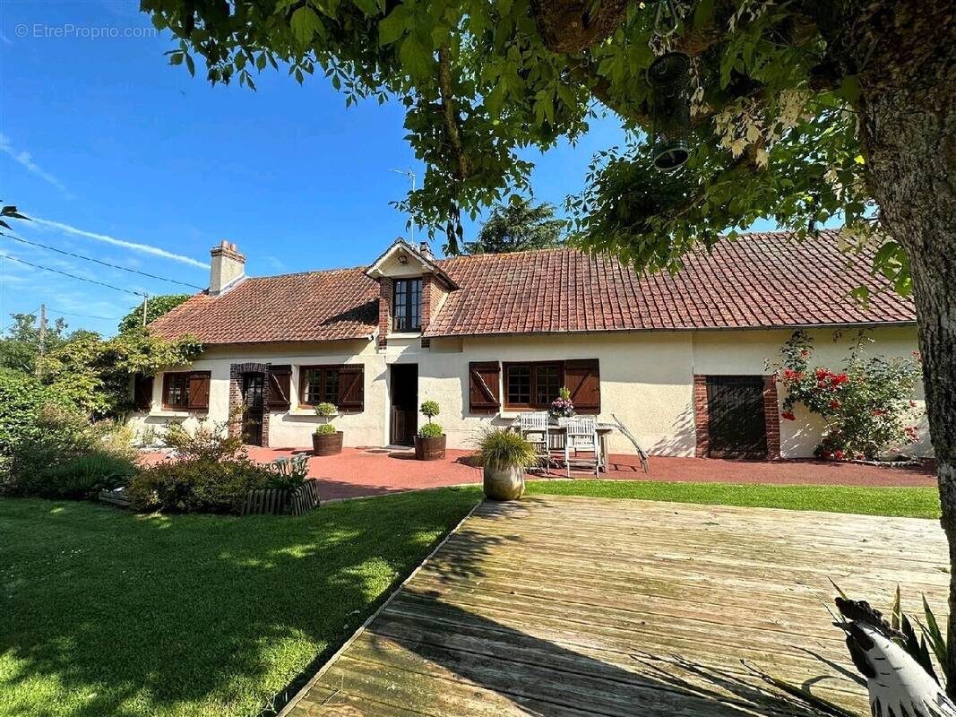 Maison à CHATEAUNEUF-EN-THYMERAIS