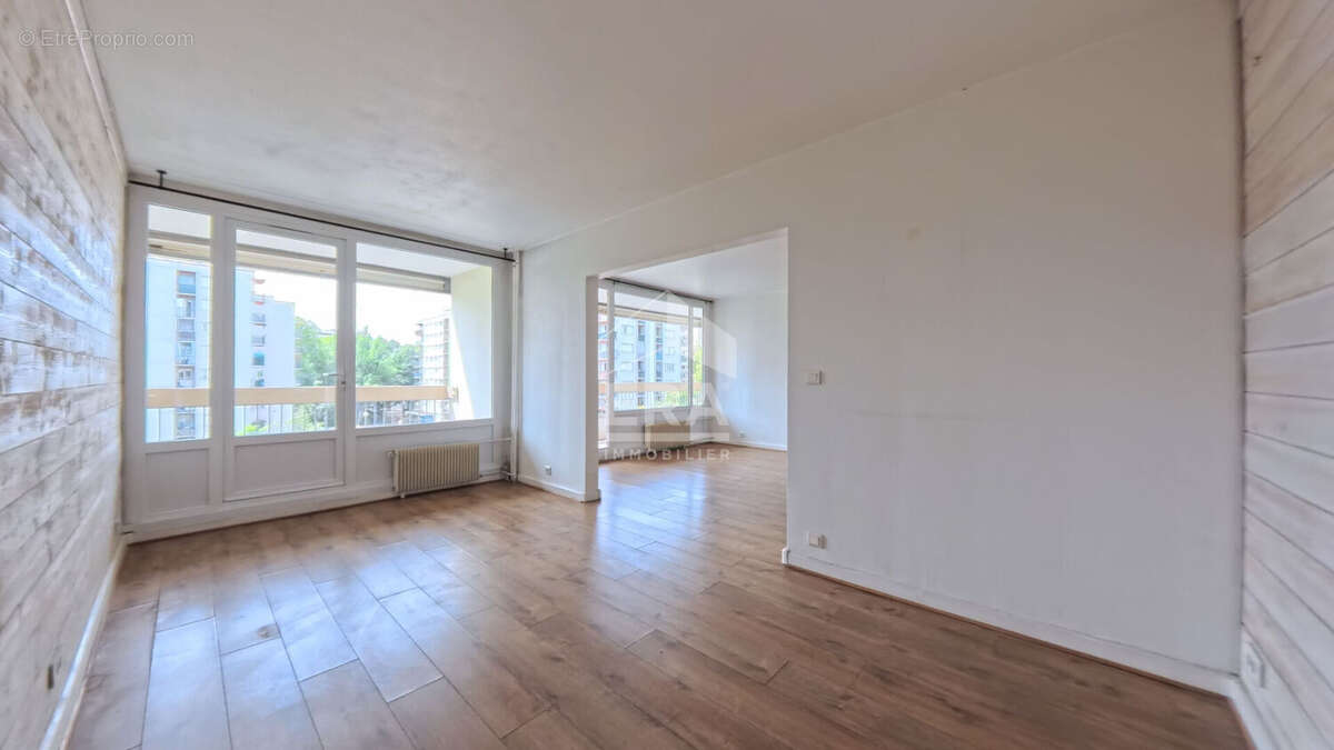 Appartement Saint Denis 4 pièces - rue Gabriel Péri - photo 4