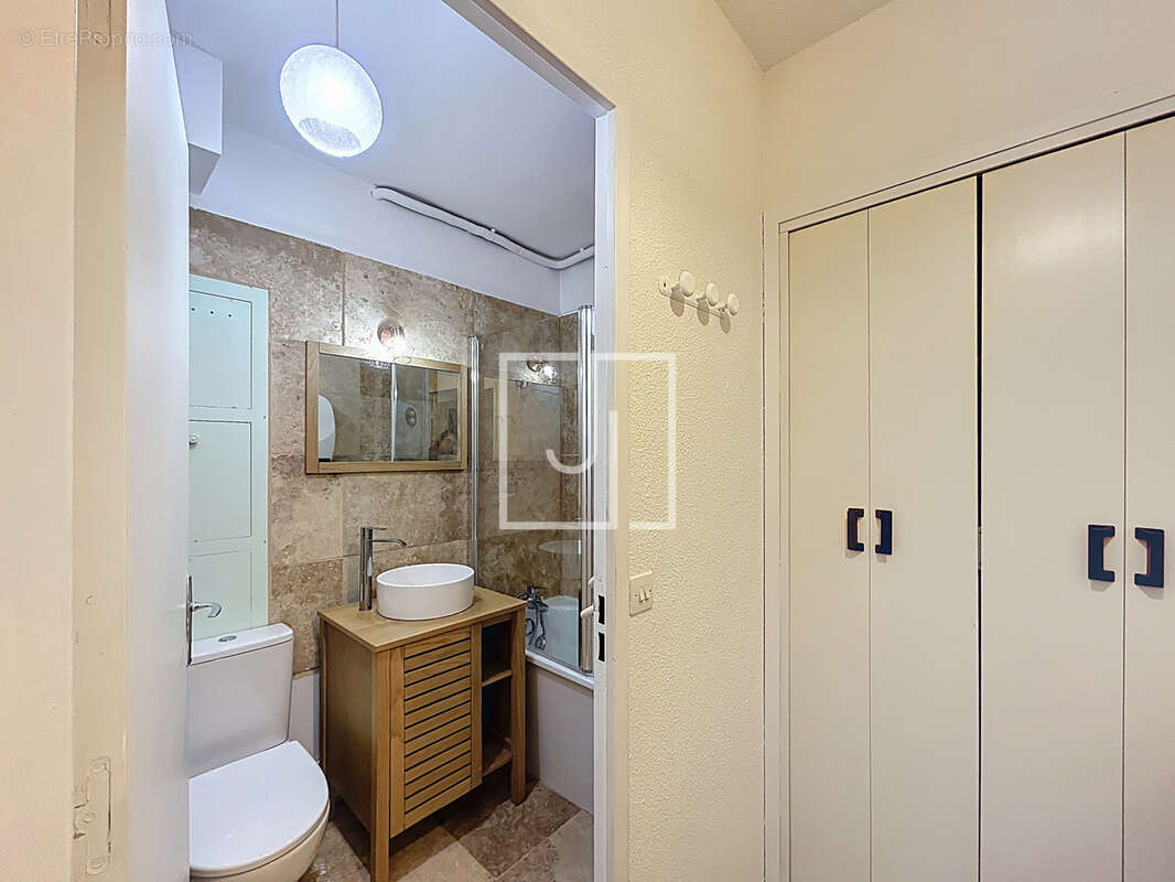 Appartement à SAINT-PONS