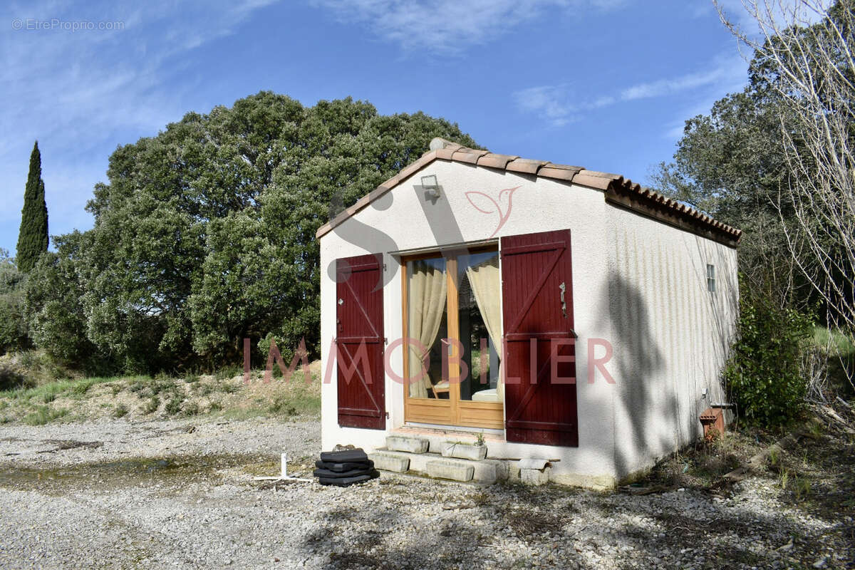 Maison à OUPIA