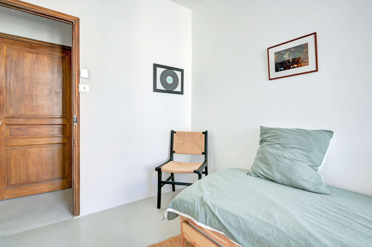 Appartement à MARSEILLE-6E